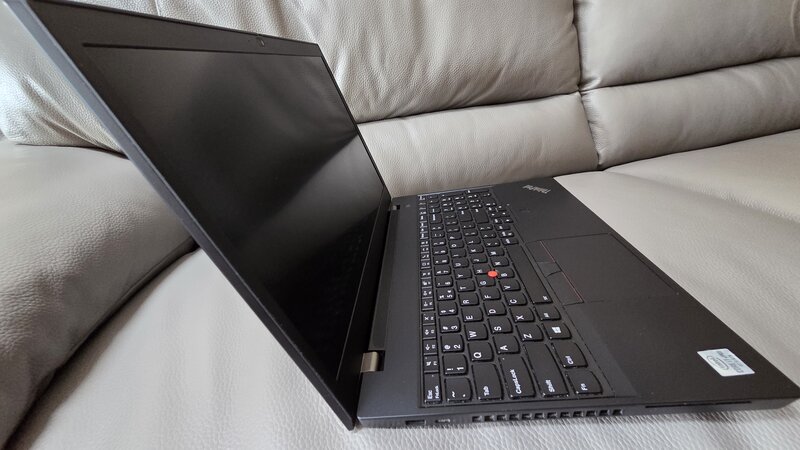 Lenovo ThinkPad T15p Gen1, 15.6 FHD IPS, i7 2.7GHz, 32GB RAM, 512GB SSD.